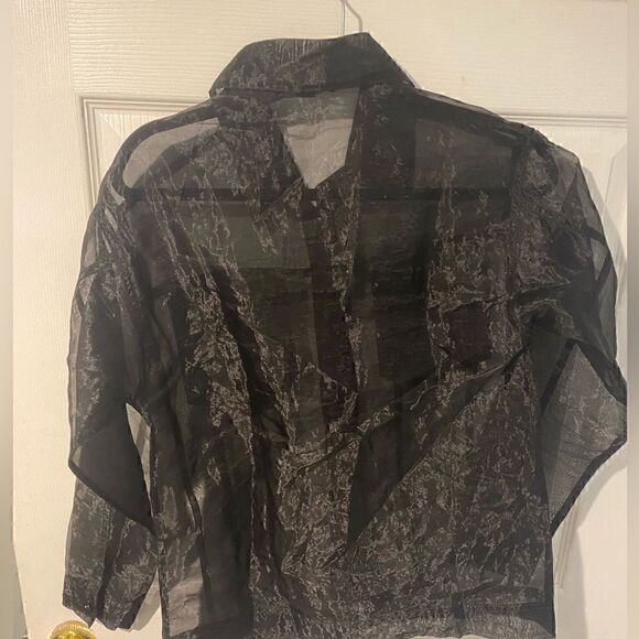 Forever21 black Sheer blouse women’s size small EUC - Picture 2 of 4
